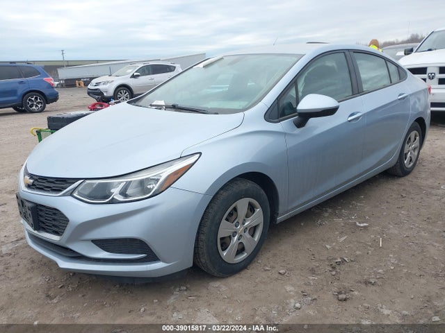 Chevrolet Cruze Ls Auto 2017 1G1BC5SMXH7128075 Image 2