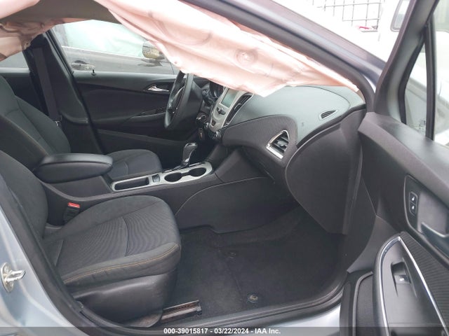Chevrolet Cruze Ls Auto 2017 1G1BC5SMXH7128075 Image 5