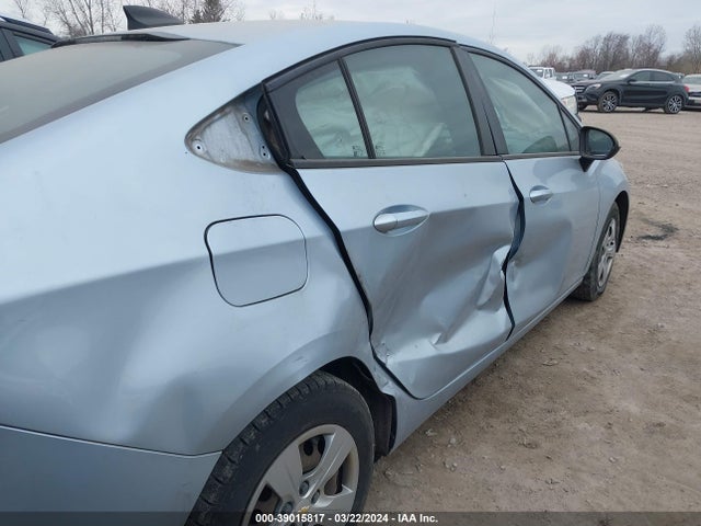 Chevrolet Cruze Ls Auto 2017 1G1BC5SMXH7128075 Image 6