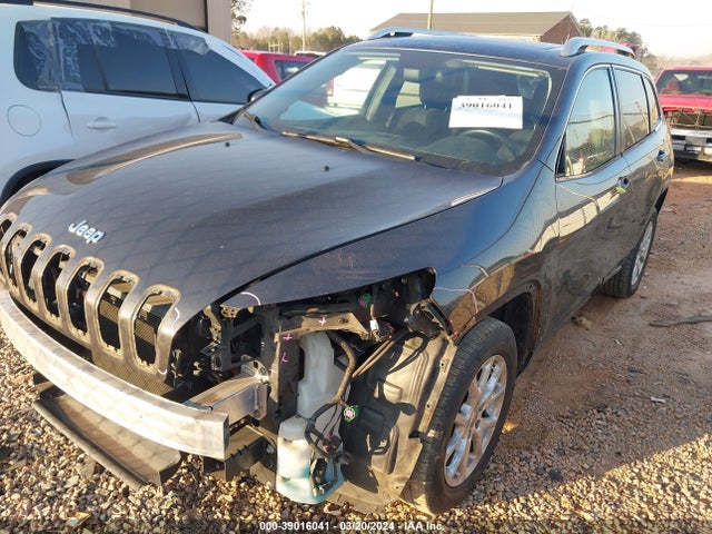 Jeep Cherokee Latitude 2015 1C4PJLCB4FW530939 Image 2