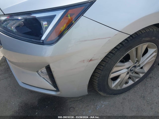 Hyundai ELANTRA SEL 2019 5NPD84LF6KH412317 Image 18