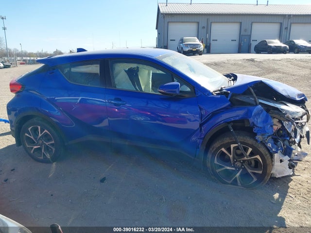 Toyota C-HR XLE 2020 NMTKHMBX3LR116554 Image 14