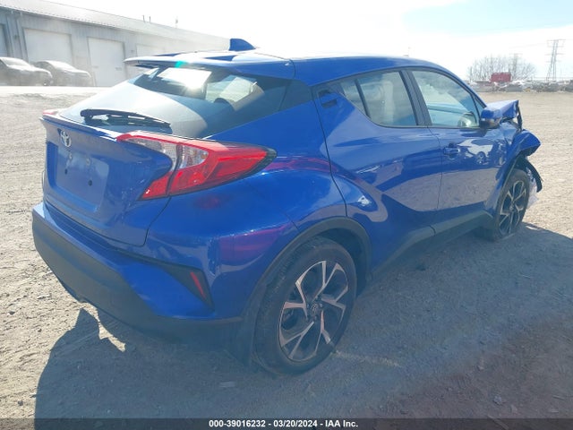 Toyota C-HR XLE 2020 NMTKHMBX3LR116554 Image 4