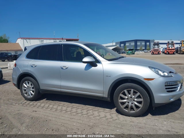 WP1AF2A22ELA41393 Porsche Cayenne Diesel/diesel Platinum Edition