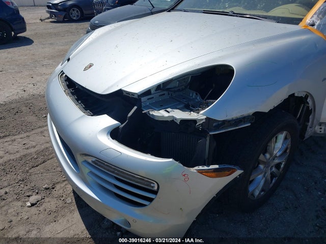 WP1AF2A22ELA41393 Porsche Cayenne Diesel/diesel Platinum Edition