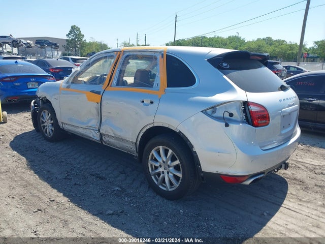 2014 PORSCHE CAYENNE WP1AF2A22ELA41393 Photo 2