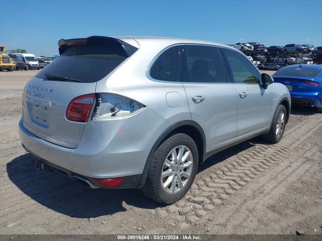 2014 PORSCHE CAYENNE WP1AF2A22ELA41393 Photo 3
