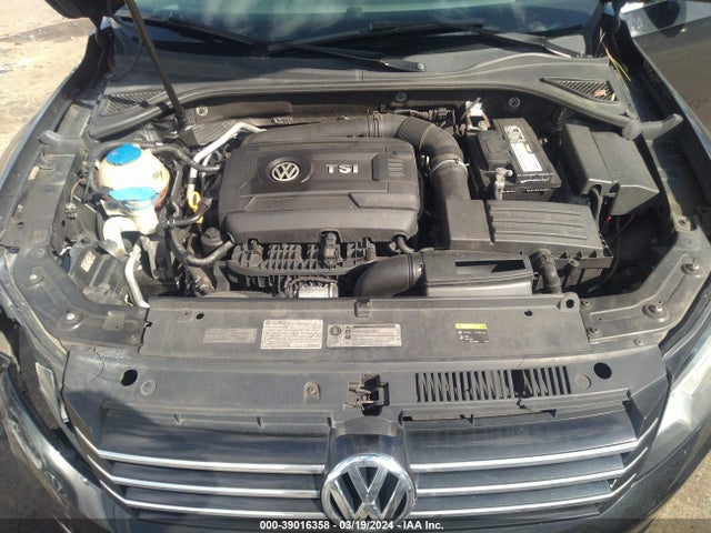 1VWBT7A37FC059827 Volkswagen Passat 1.8t Se