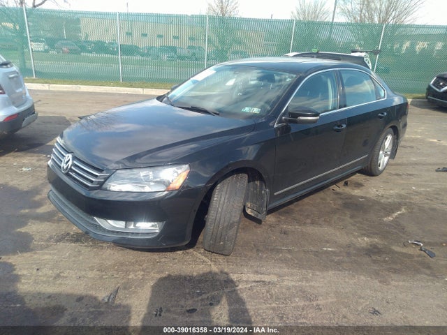 1VWBT7A37FC059827 Volkswagen Passat 1.8t Se