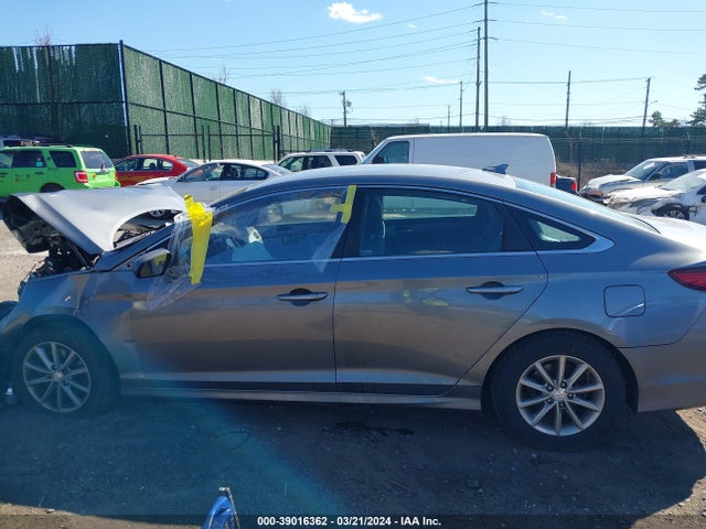 Hyundai SONATA SE 2019 5NPE24AF7KH743996 Image 14