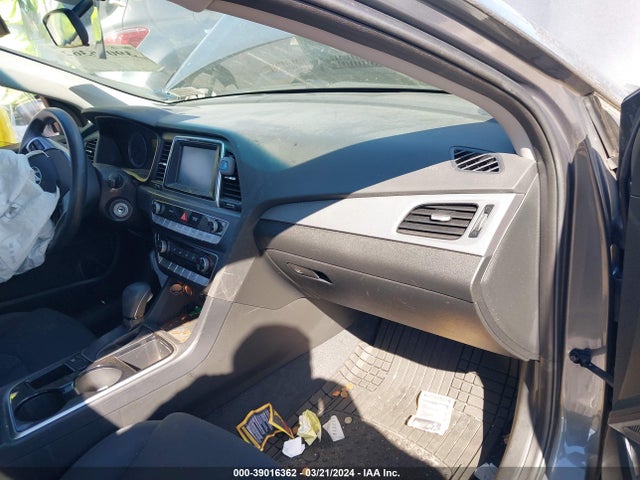 Hyundai SONATA SE 2019 5NPE24AF7KH743996 Image 5