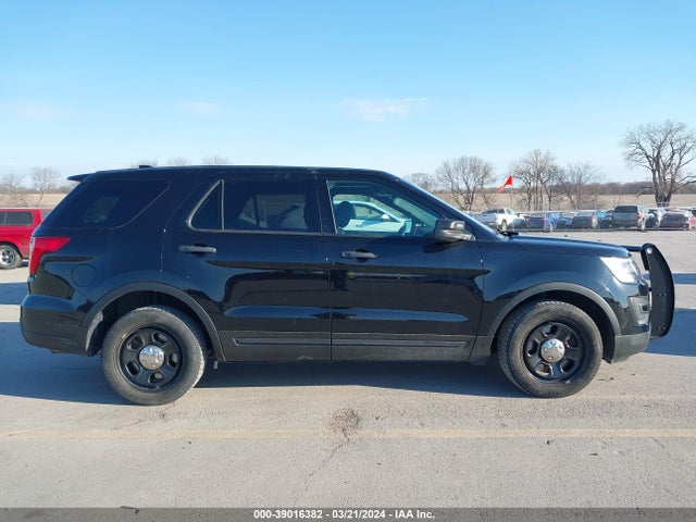 Ford Police Interceptor Utility 2018 1FM5K8AR1JGC18965 Image 13