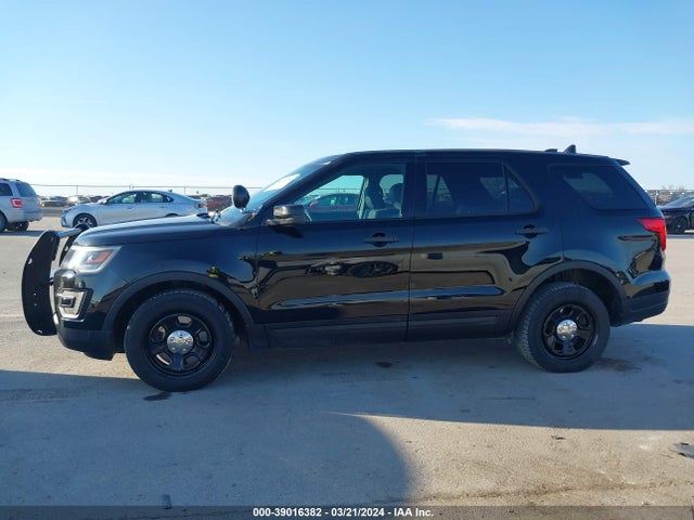 Ford Police Interceptor Utility 2018 1FM5K8AR1JGC18965 Image 14