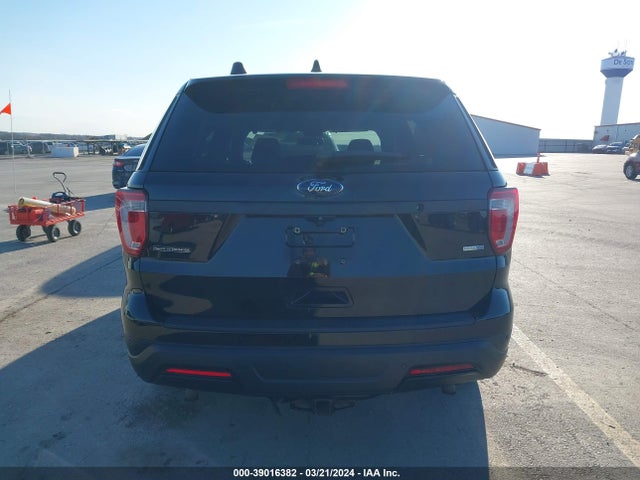 Ford Police Interceptor Utility 2018 1FM5K8AR1JGC18965 Image 16