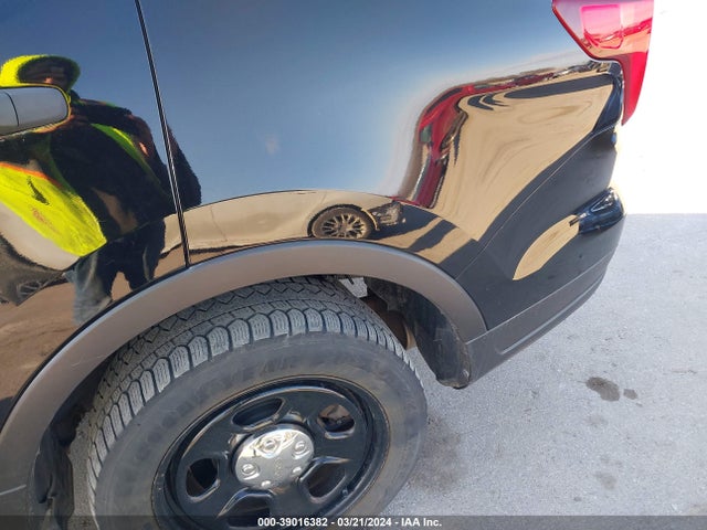 Ford Police Interceptor Utility 2018 1FM5K8AR1JGC18965 Image 18