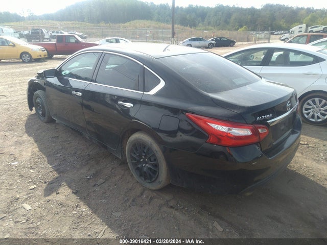 Nissan Altima 2.5 S 2017 1N4AL3AP8HC288116 Image 3