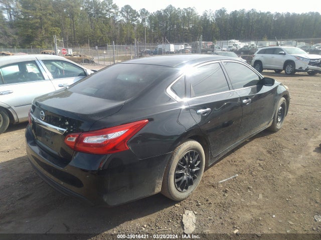Nissan Altima 2.5 S 2017 1N4AL3AP8HC288116 Image 4