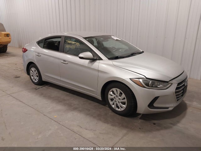 2017 5NPD74LF9HH130667 main image