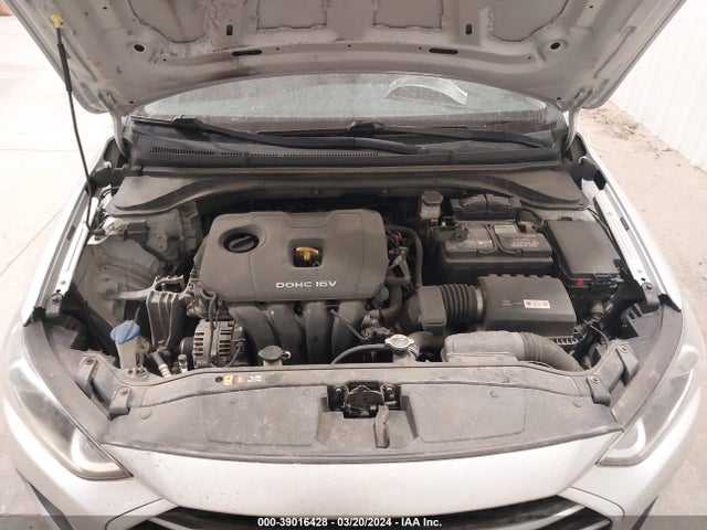 Hyundai ELANTRA SE 2017 5NPD74LF9HH130667 Image 10