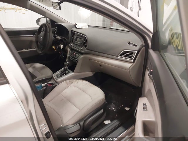 Hyundai ELANTRA SE 2017 5NPD74LF9HH130667 Image 5