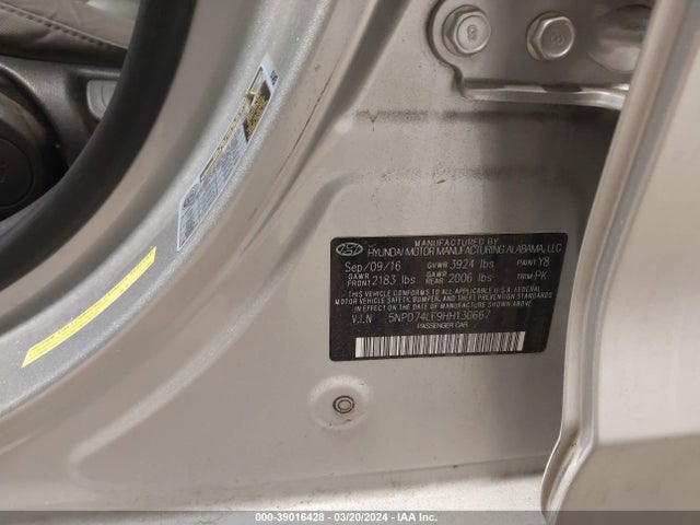 Hyundai ELANTRA SE 2017 5NPD74LF9HH130667 Image 9