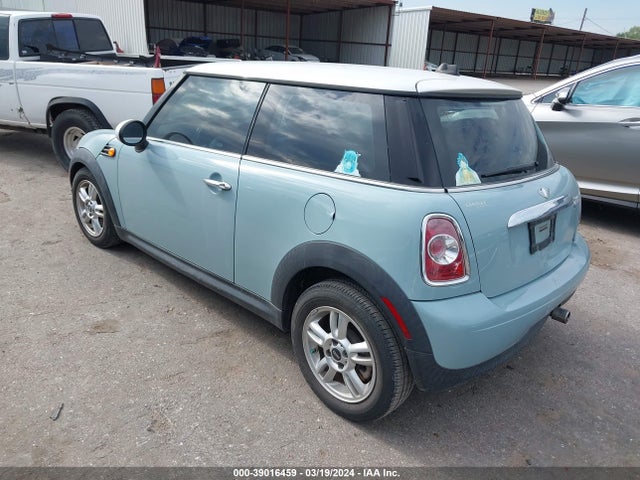 2013 MINI HARDTOP WMWSU3C53DT689748 Photo 2