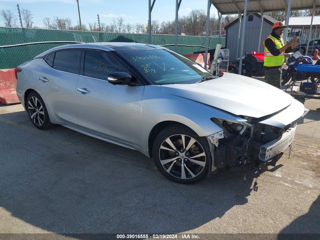 2017 1N4AA6AP9HC402311 main image