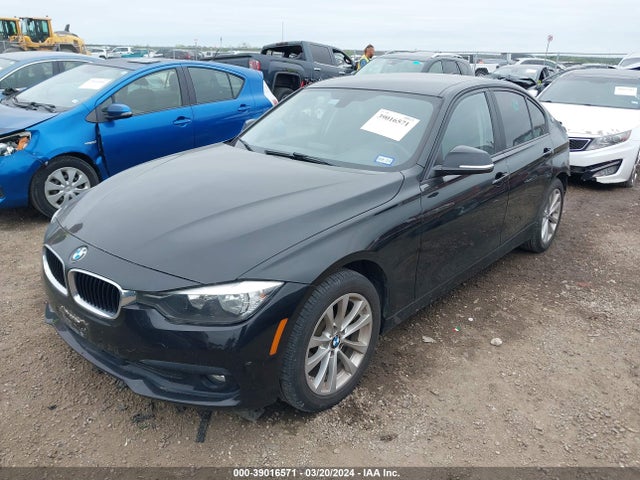 BMW 320i 2017 WBA8A9C50HK620212 Image 2