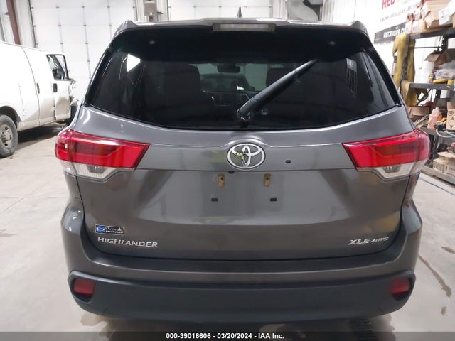 Toyota Highlander Xle 2017 5TDJZRFH6HS448988 Image 16
