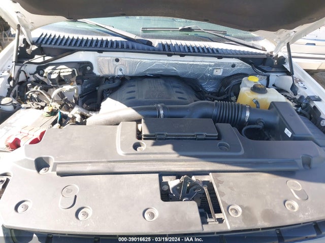 Ford Expedition Limited 2016 1FMJU1KTXGEF41877 Image 10