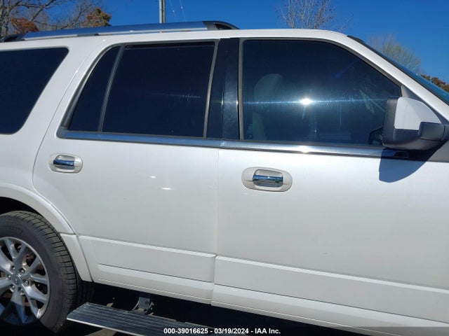 Ford Expedition Limited 2016 1FMJU1KTXGEF41877 Image 13