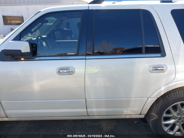 Ford Expedition Limited 2016 1FMJU1KTXGEF41877 Image 14