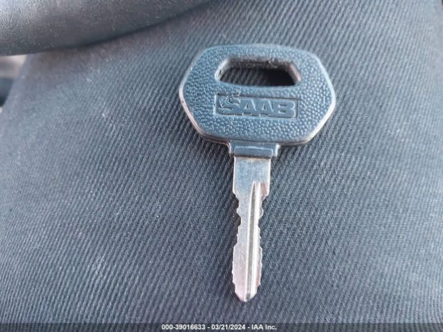 1989 SAAB 900 YS3AT75L7K7008333 Photo 10