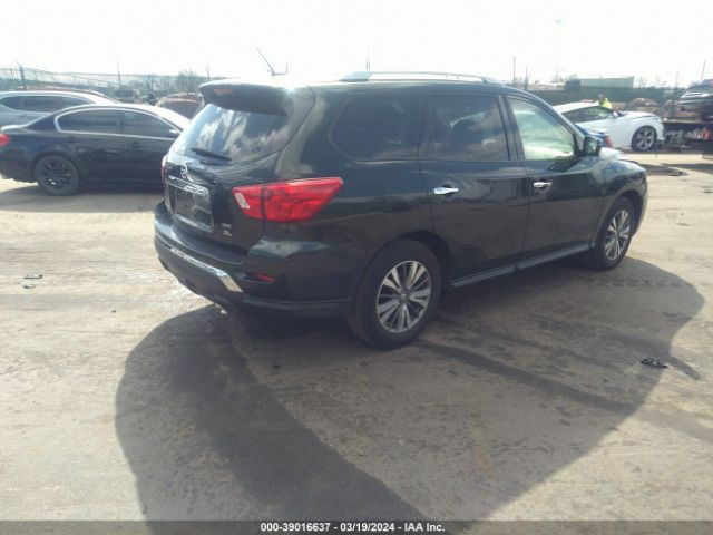 5N1DR2MM1JC651648 Nissan Pathfinder Sl