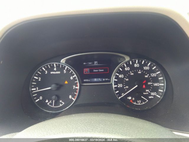 5N1DR2MM1JC651648 Nissan Pathfinder Sl