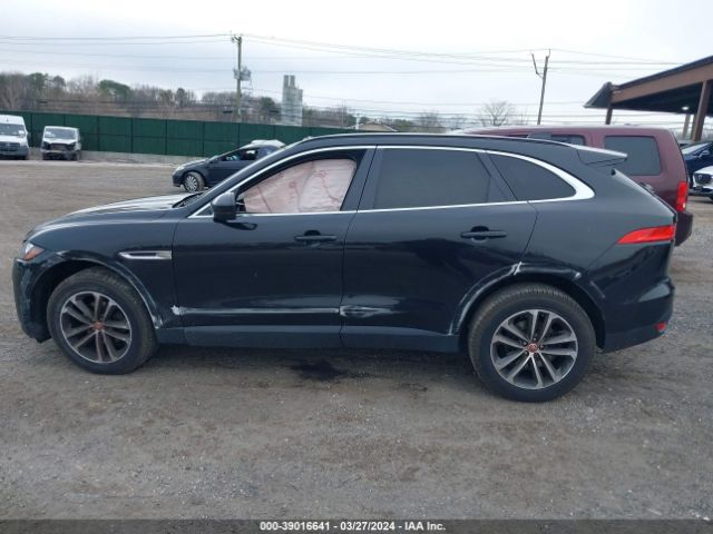 SADCJ2FX7KA357008 Jaguar F-pace 25t Premium