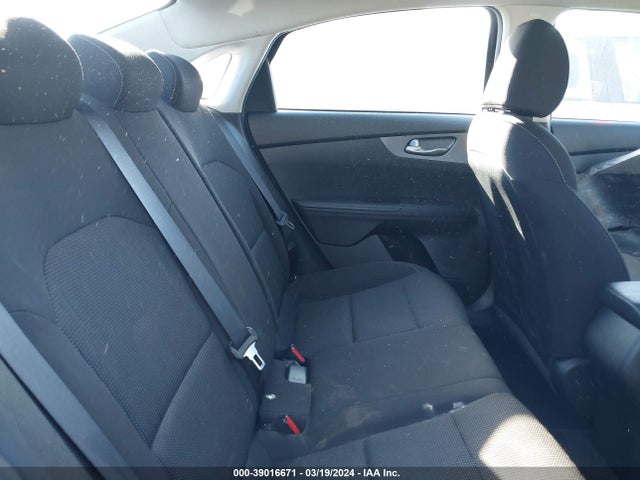 KIA Forte Lxs 2021 3KPF24AD3ME313327 Image 8