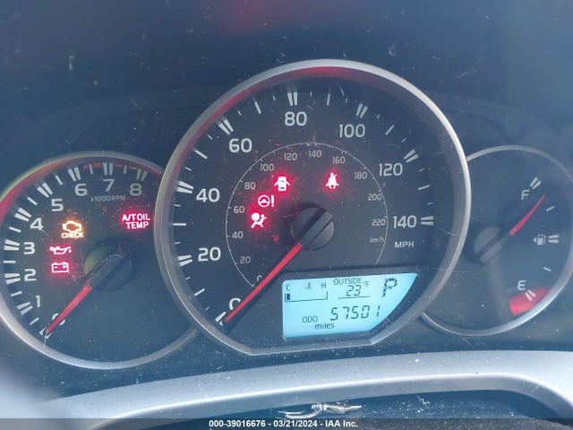 Toyota RAV4 LE 2016 JTMBFREV4GJ054812 Image 7