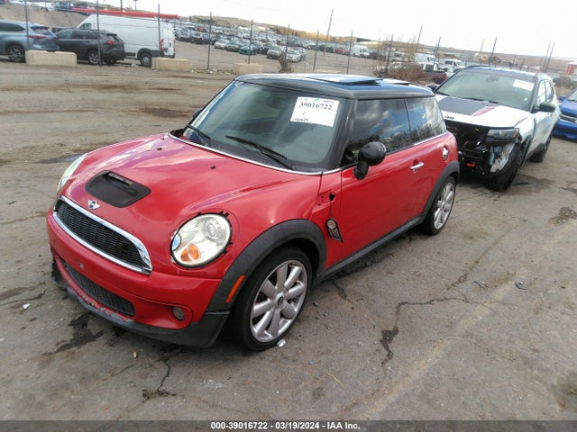 2007 MINI COOPER S WMWMF73597TT84706 Photo 1