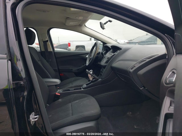 Ford FOCUS SE 2016 1FADP3F23GL382871 Image 5