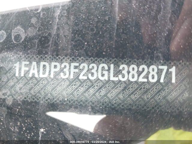 Ford FOCUS SE 2016 1FADP3F23GL382871 Image 9