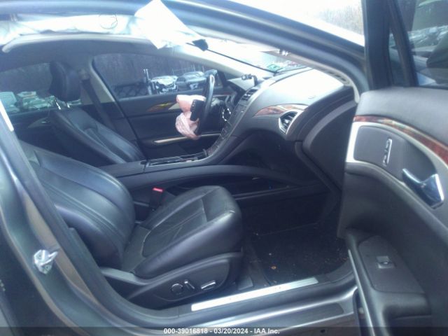 3LN6L2GK8ER804702 Lincoln MKZ
