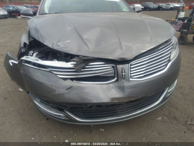 3LN6L2GK8ER804702 Lincoln MKZ