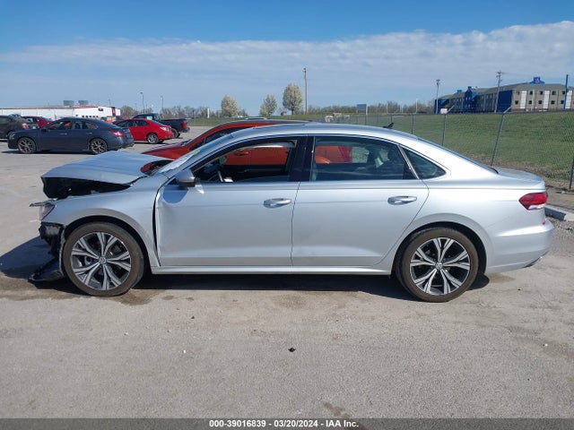 Volkswagen Passat 2.0t Se 2021 1VWSA7A30MC002677 Image 14