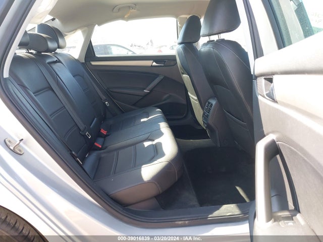 Volkswagen Passat 2.0t Se 2021 1VWSA7A30MC002677 Image 8