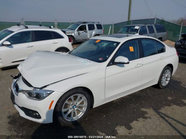 WBA8A3C53JA492220 BMW 320i Xdrive
