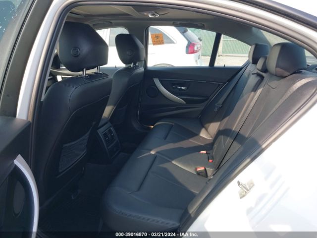 WBA8A3C53JA492220 BMW 320i Xdrive
