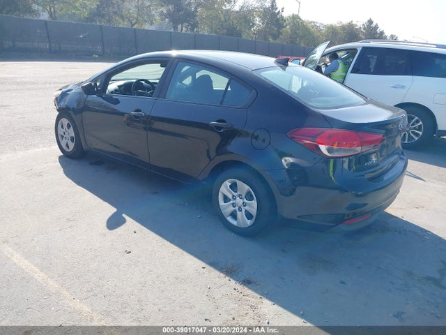 KIA FORTE LX 2018 3KPFL4A72JE249039 Image 3