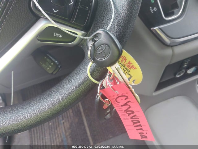 Toyota Sienna Le 8 Passenger 2017 5TDKZ3DC7HS787140 Image 11