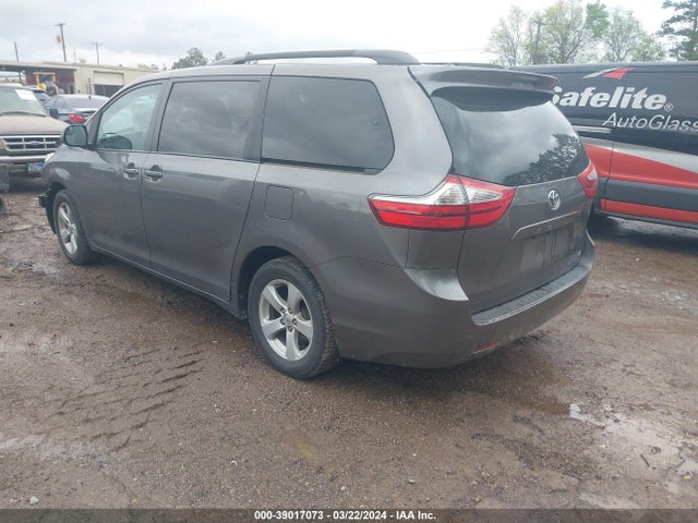 Toyota Sienna Le 8 Passenger 2017 5TDKZ3DC7HS787140 Image 3